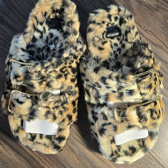 JUST FAB/JF "Kara" Fuzzy Leopard Slippers for Women NEW IN BOX/SIZE 10 - Picture 2 of 5